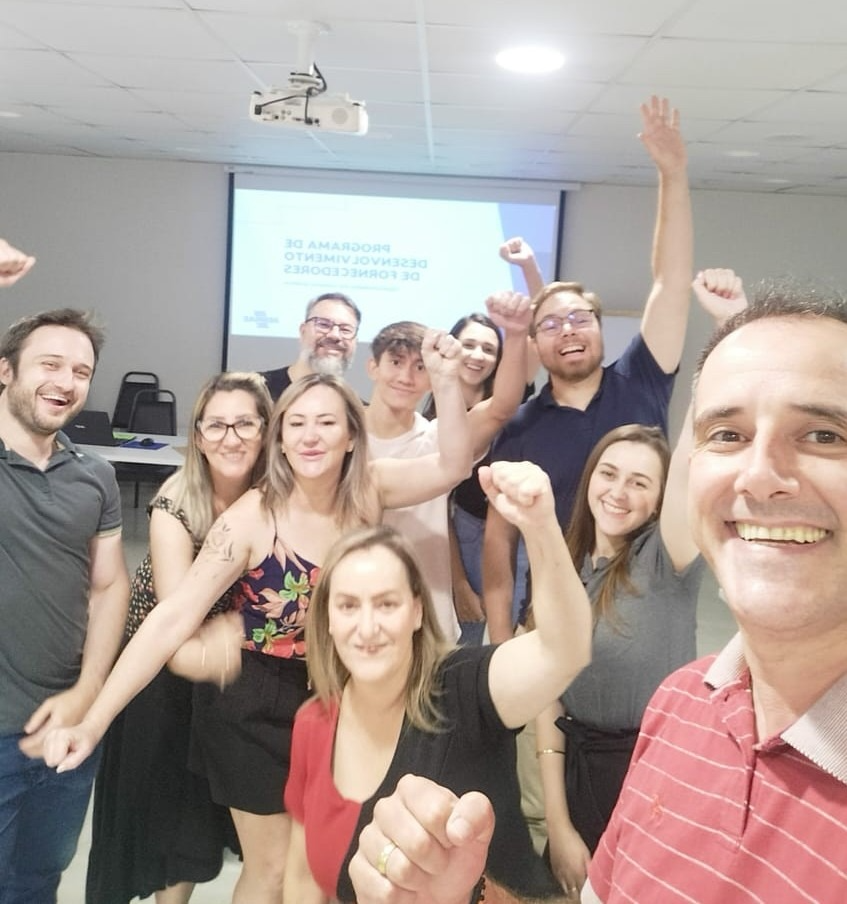 Em Cascavel, programa capacita pequenos negócios em compras públicas