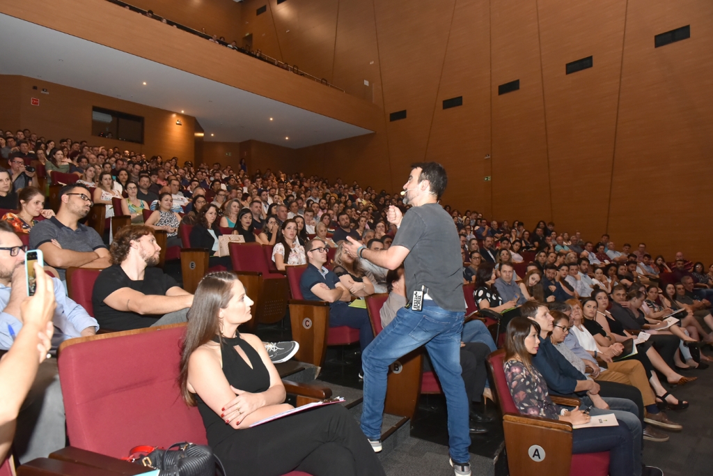 Viva e conte as histórias que te fazem feliz