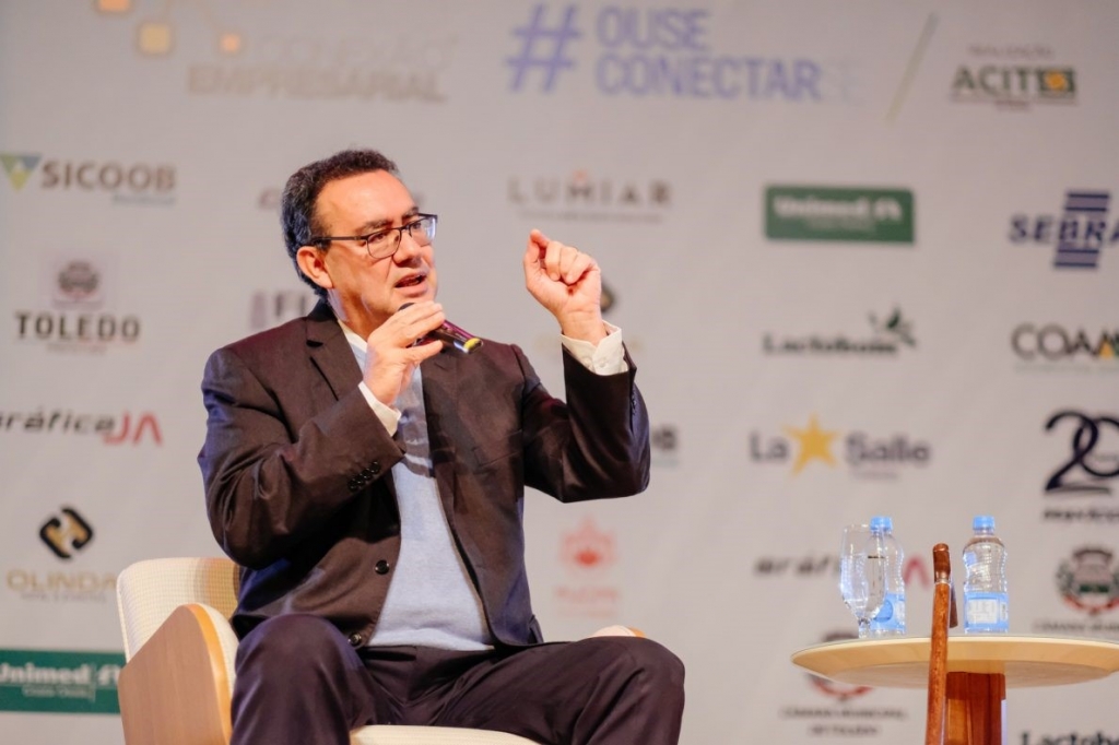 Com o tema “Inteligência multifocal”, Augusto Cury encerra o Conexão Empresarial 2019 em Toledo