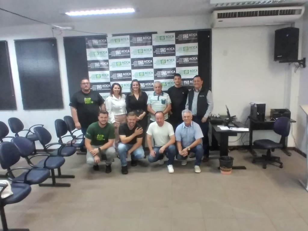 Programa Meu Primeiro Emprego é apresentado a líderes da Micro 04