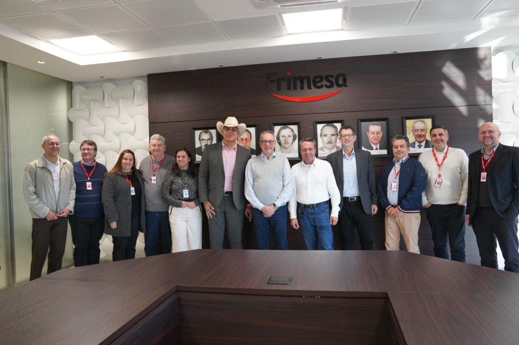 Frimesa recebe visita de secretários do governo estadual