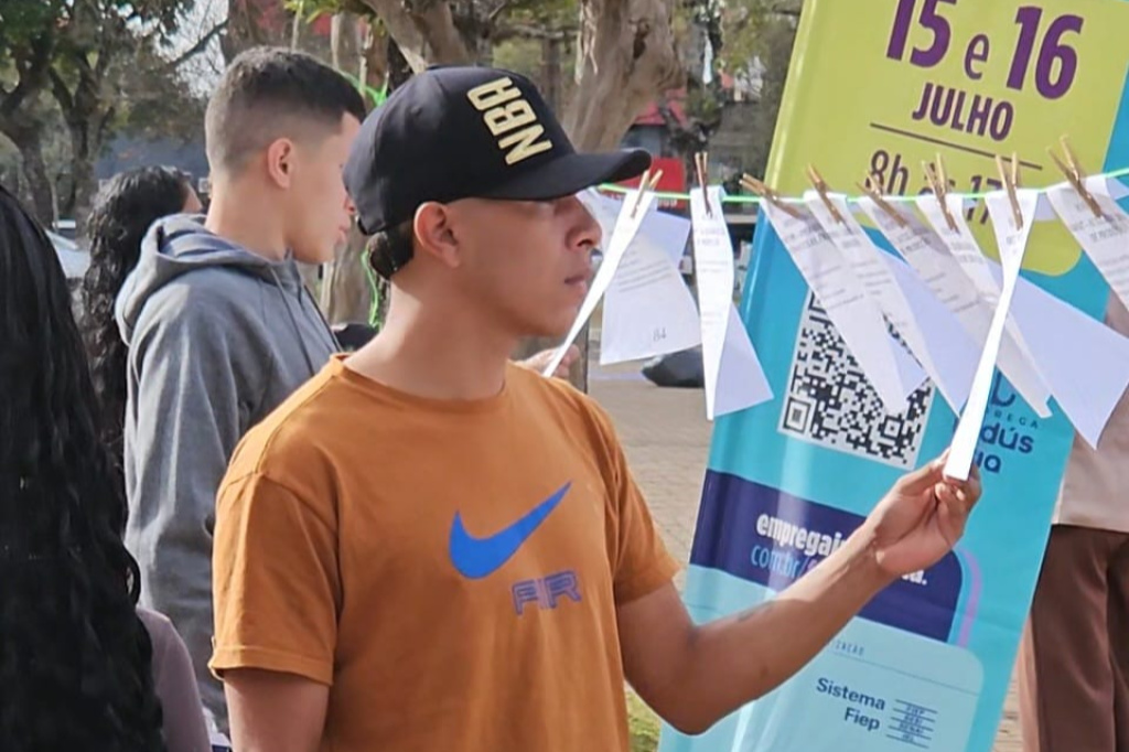 Feirão Emprega Indústria reacende esperança de vaga com salário digno