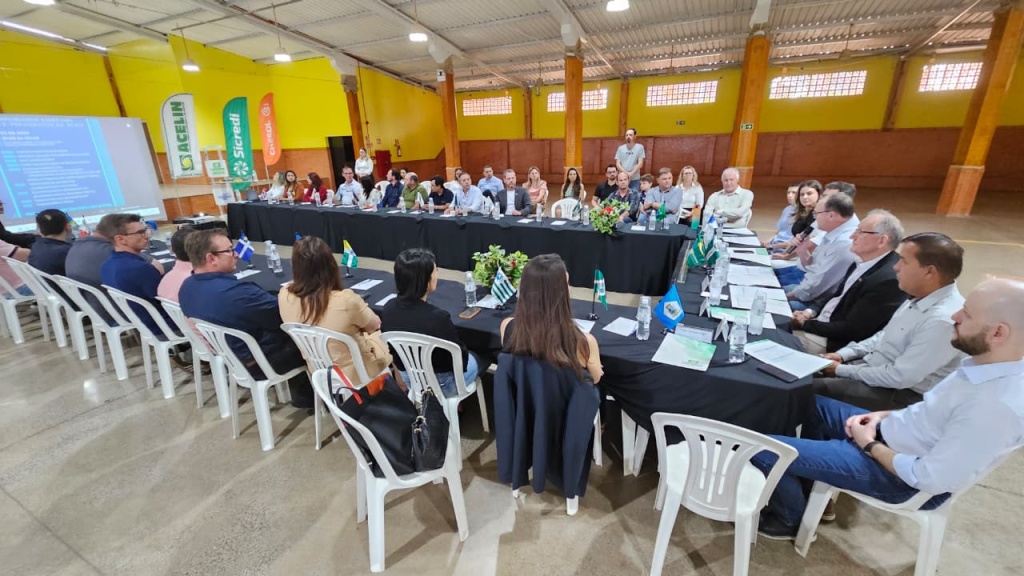 Vinte e duas Aces participam de reunião do Conselho Deliberativo