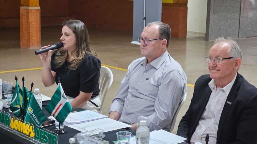 Acelin fortalece princípios associativistas em Lindoeste