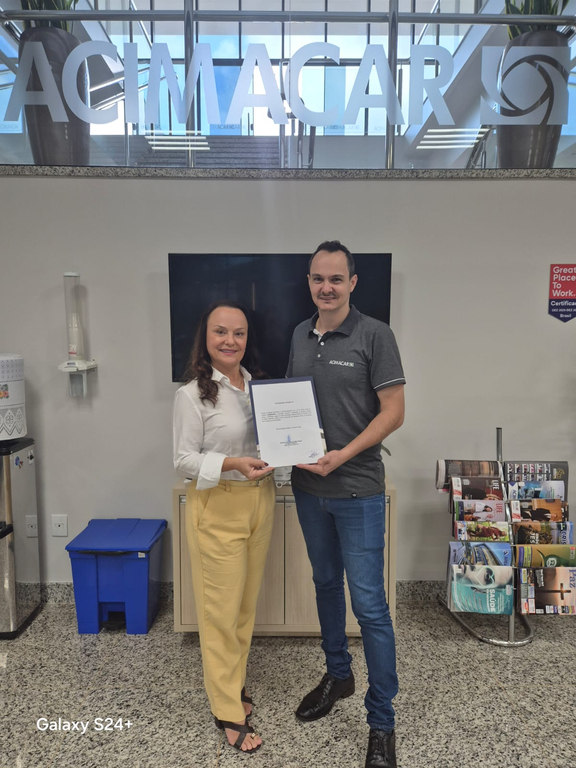 Geovana Krause registra chapa para concorrer à reeleição da Acimacar