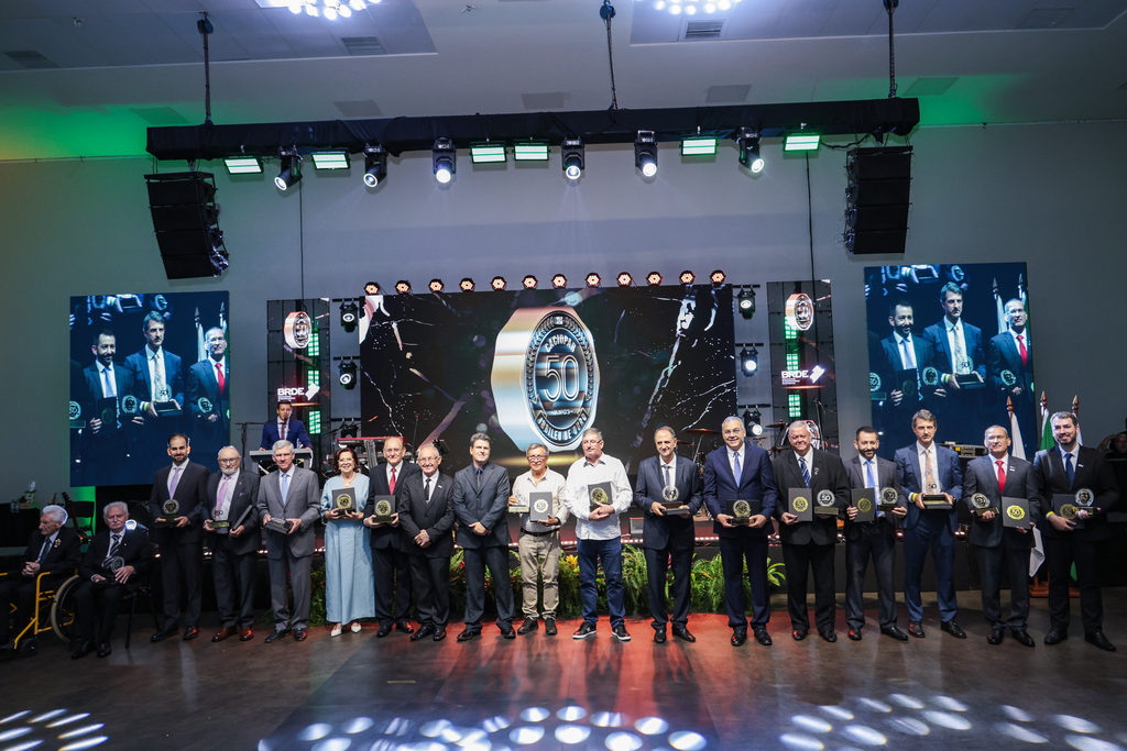 Catorze ex-presidentes foram homenageados durante a cerimônia